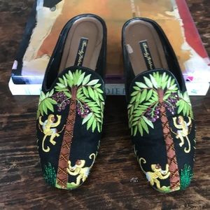 Beverly Feldman Woman’s Sz 8 Slip-On/Slides